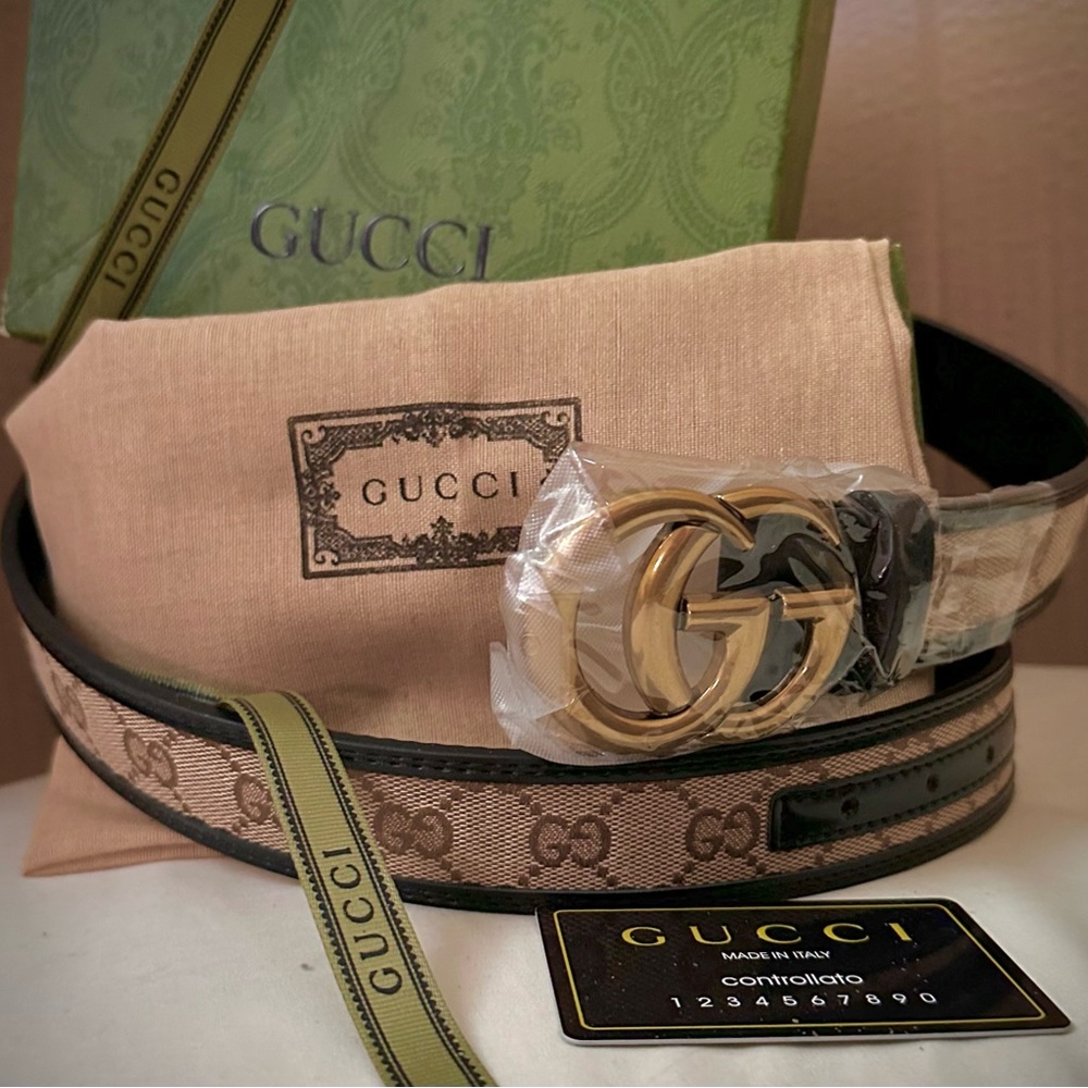 Gucci GG Monogram Beige Ebony Black Reversible Belt XL 44/110 MSRP $590